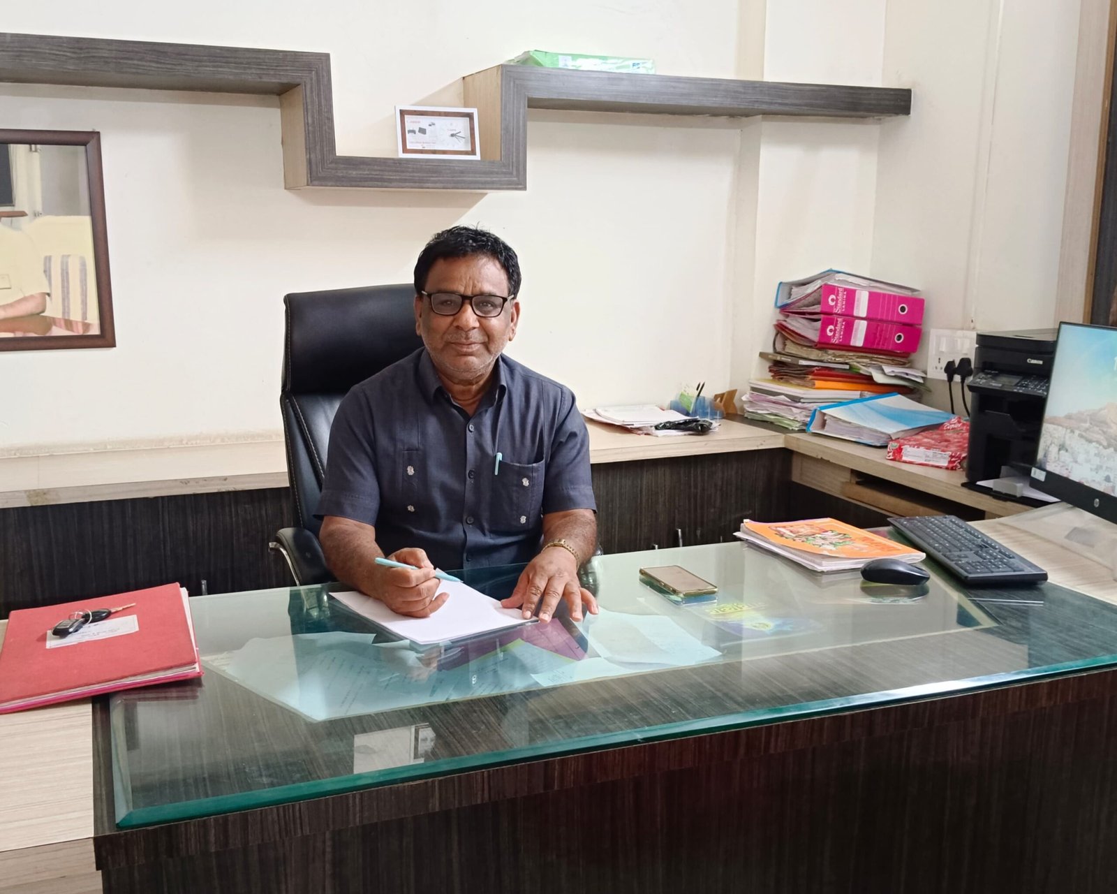 Principal Desk